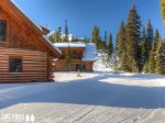 Amazing Ski-In/Ski-Out Access with the White Otter ski run right outside the front door